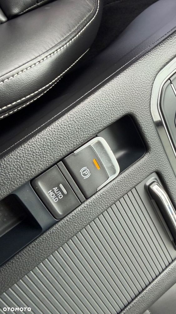 Volkswagen Passat - 34