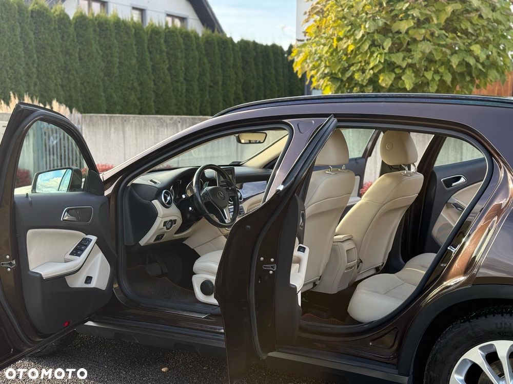 Mercedes-Benz GLA 250 4-Matic - 5