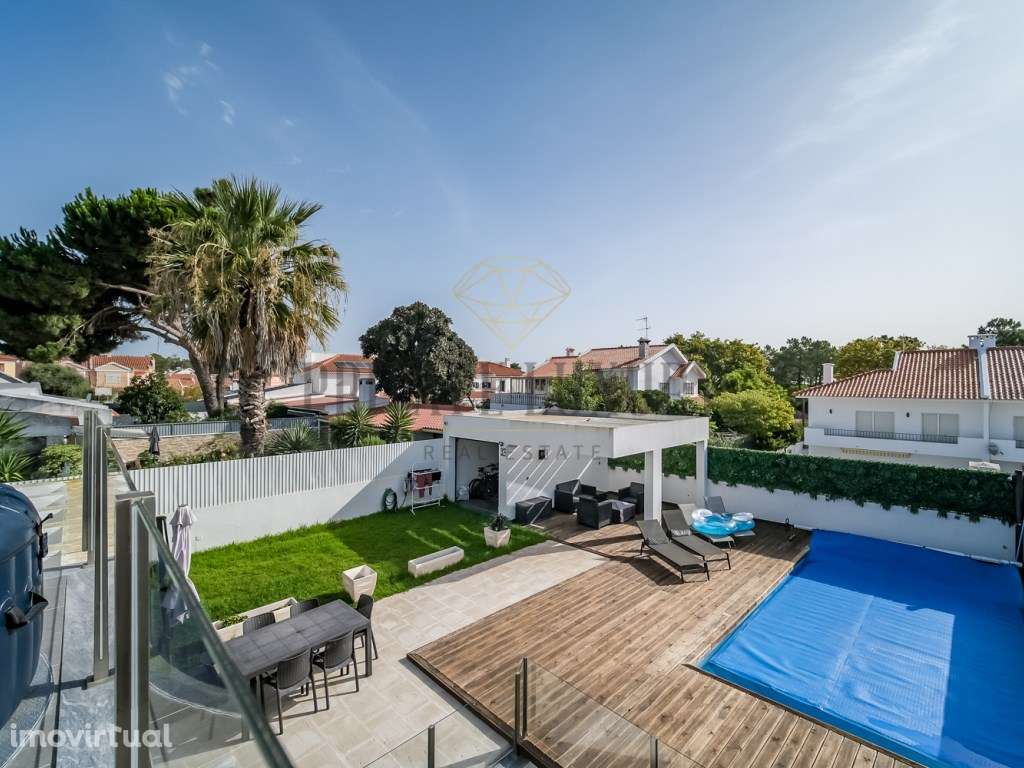 Moradia de Luxo T4+1 - Um Refúgio Paradisíaco com Piscina - Grande imagem: 3/60