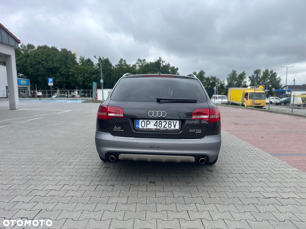 Audi A6 Allroad - 25
