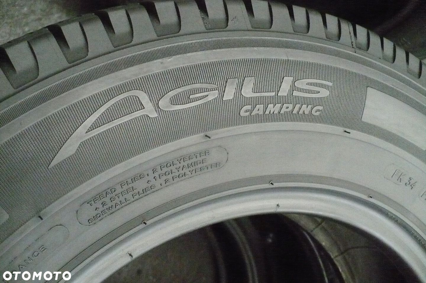 MICHELIN Agilis Camping 215/70R15C 7,8mm 2022 - 4