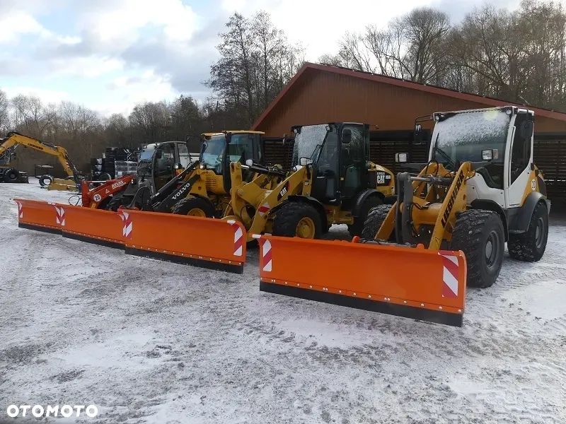 Pług do odśnieżania do ładowarki - 2