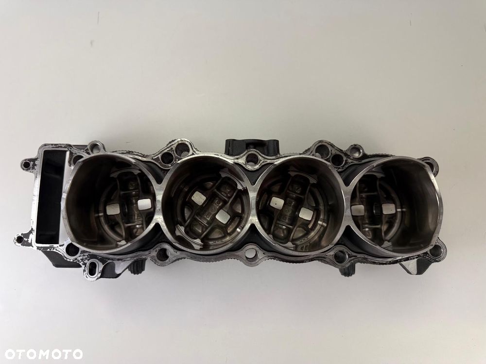 Cylinder tłoki Yamaha YZF-R1 RN32 RN49 RN65 MT 10 - 7