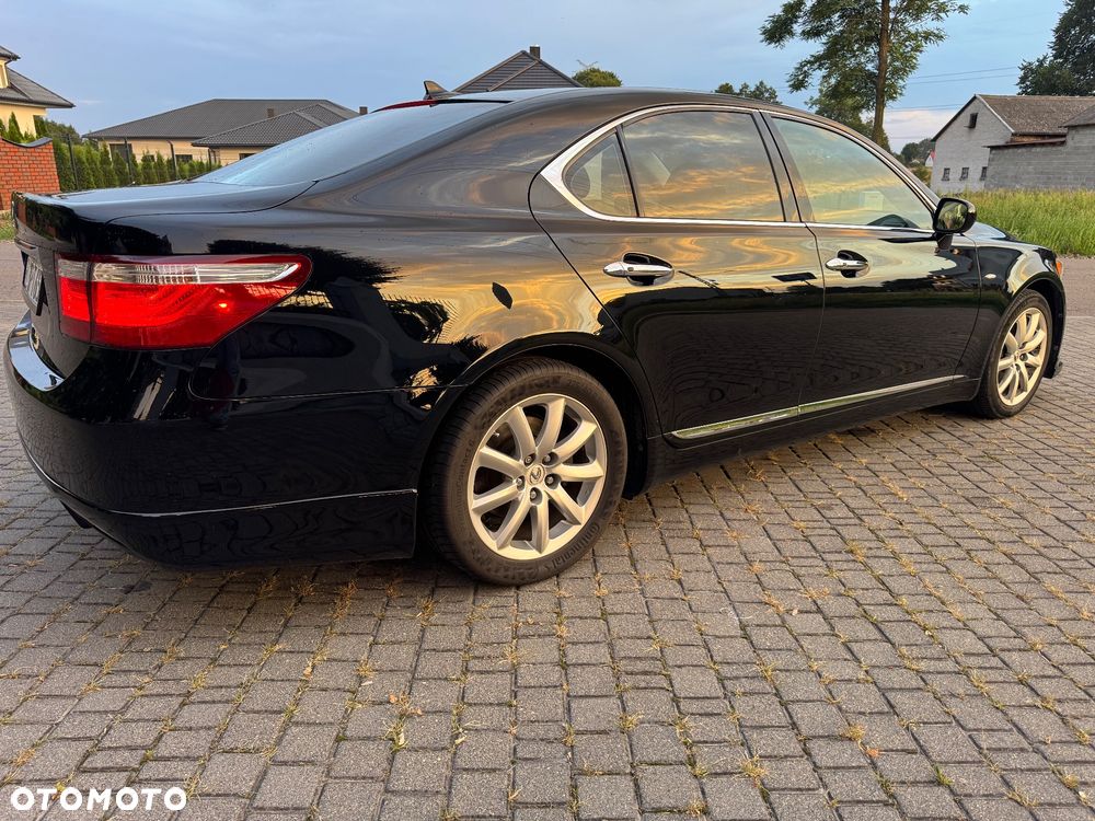 Lexus LS 460 Elite - 5