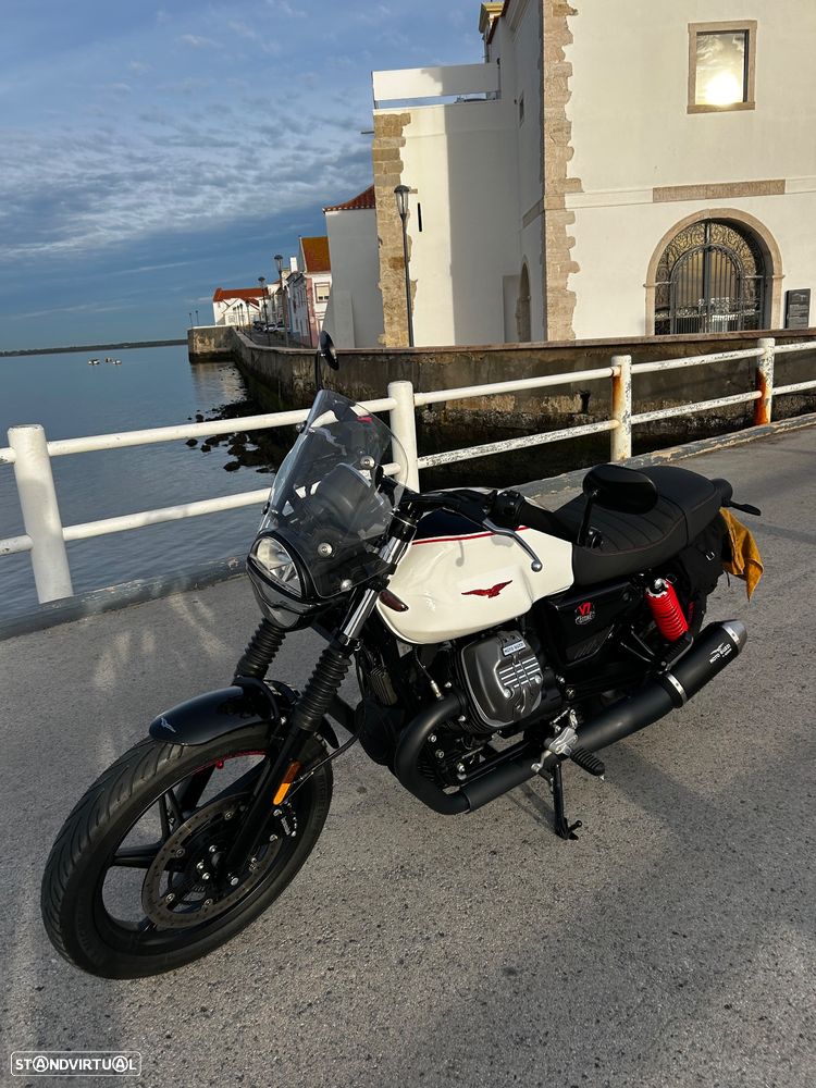 Moto Guzzi V7 Stone Ten Nova - 35