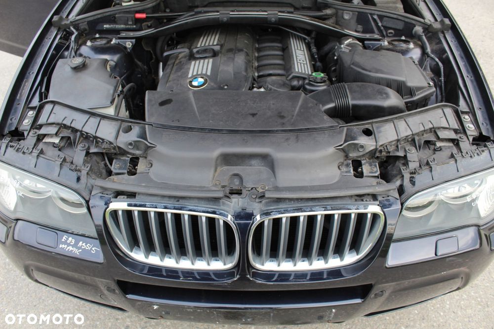 WZMOCNIENIE PAS CHŁODNICE PRZEDNI BMW X3 E83 2.5B - 1