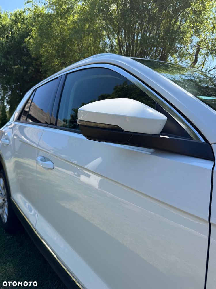 Volkswagen T-Roc 1.6 TDI SCR DPF Advance - 12