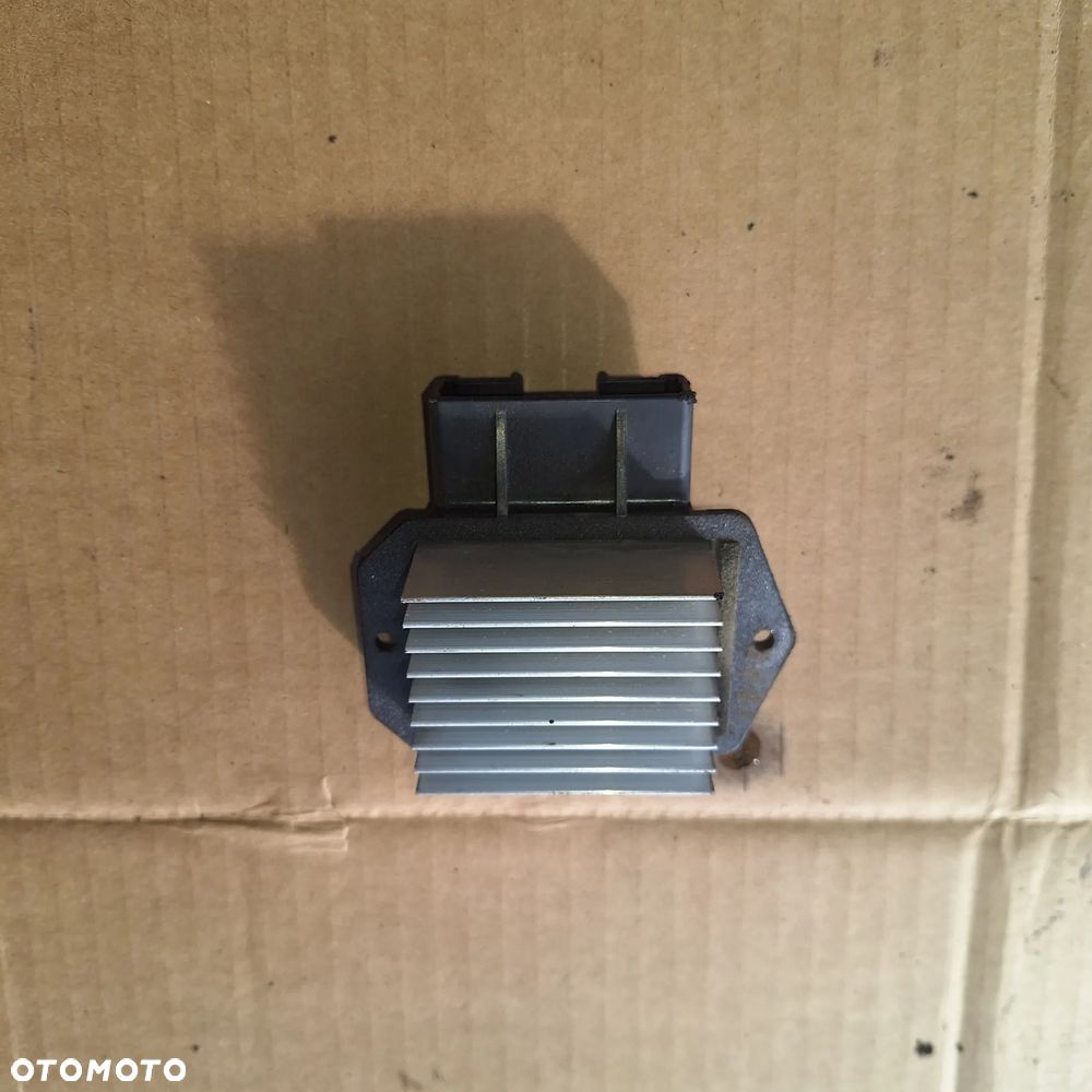 OPORNICA REZYSTOR DMUCHAWY TOYOTA VERSO AVENSIS T25 COROLLA E12 4993002121 - 3