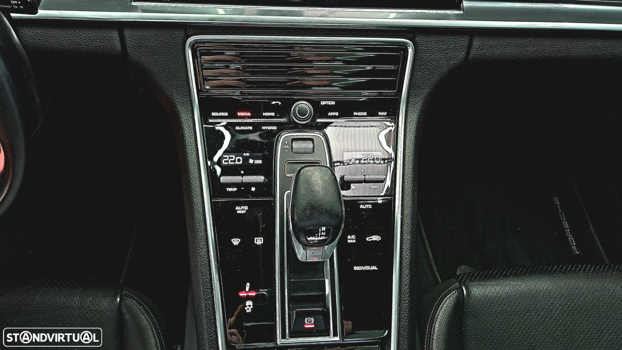 Porsche Panamera Sport Turismo 4 E-Hybrid - 15