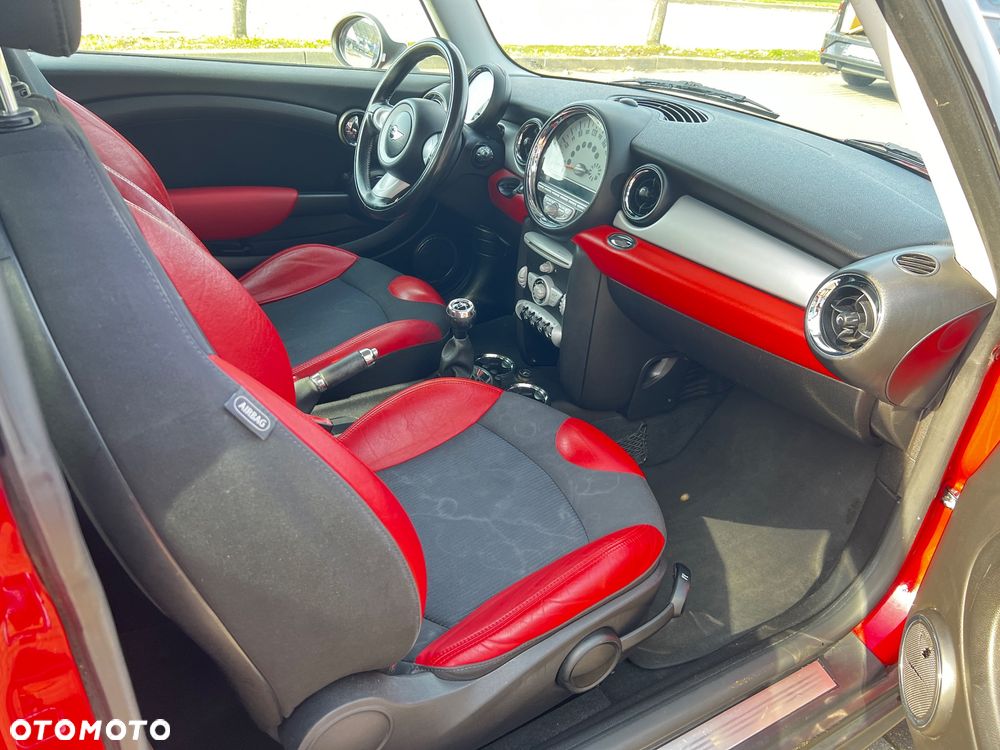 MINI Cooper Standard - 6