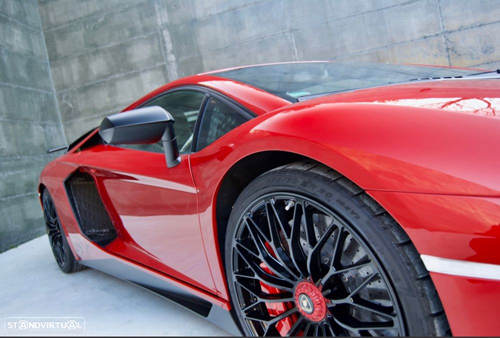 Lamborghini Aventador 6.5 V12 LP750-4 SV - 18