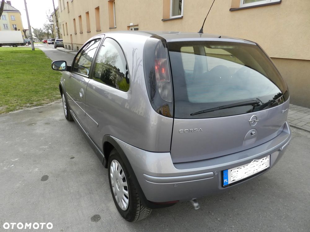 Opel Corsa 1.2 16V Cosmo - 5
