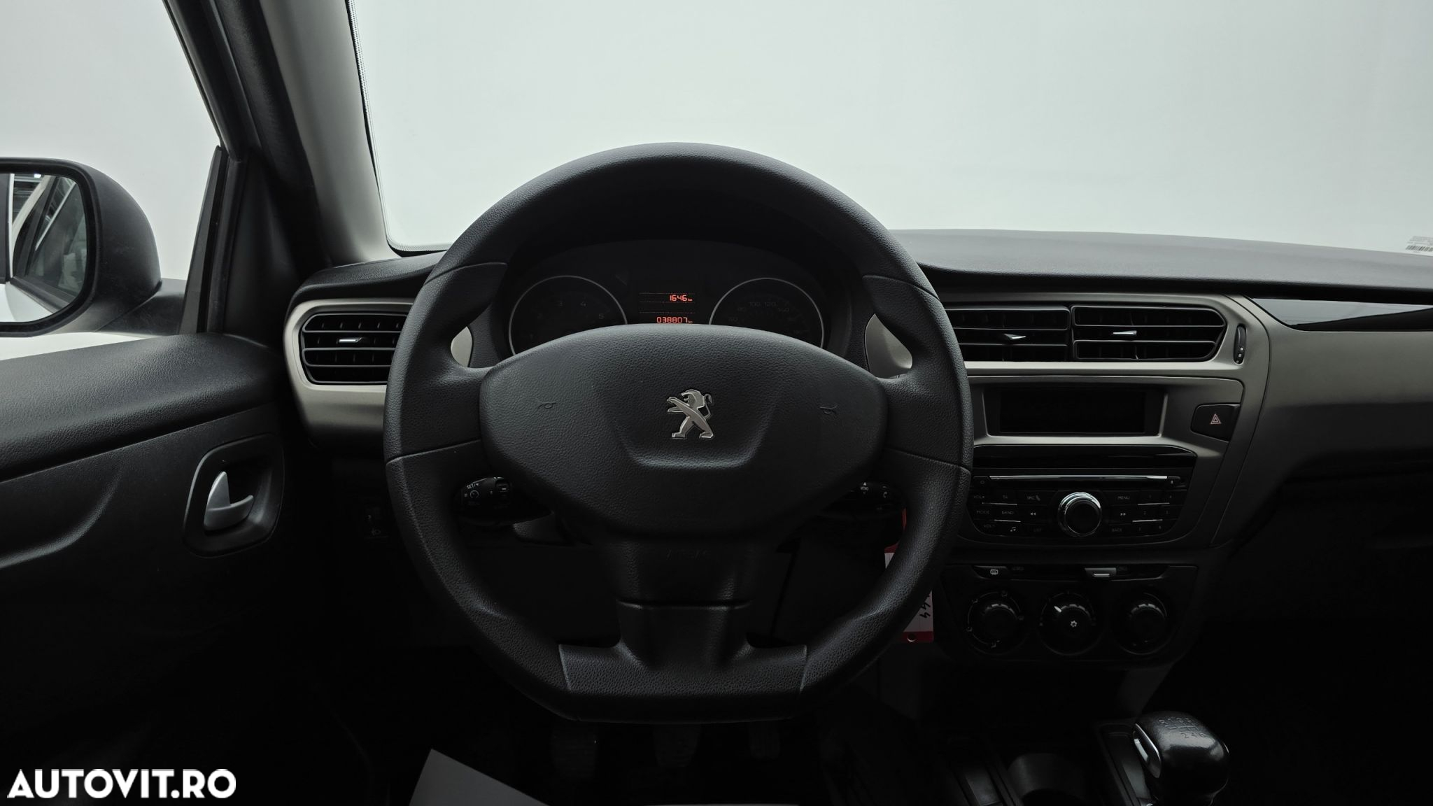 Peugeot 301 1.5 BlueHDI FAP Active - 14