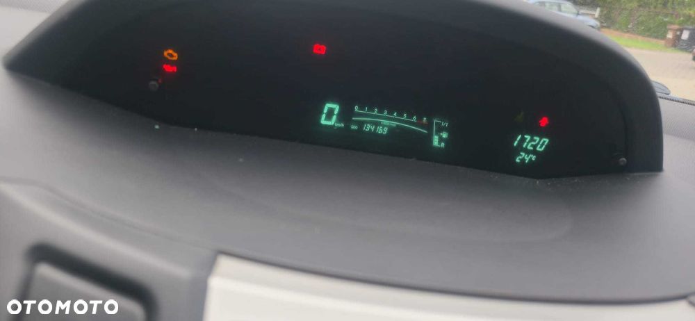 Toyota Yaris - 5