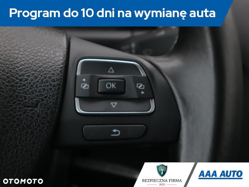 Volkswagen Touran - 20