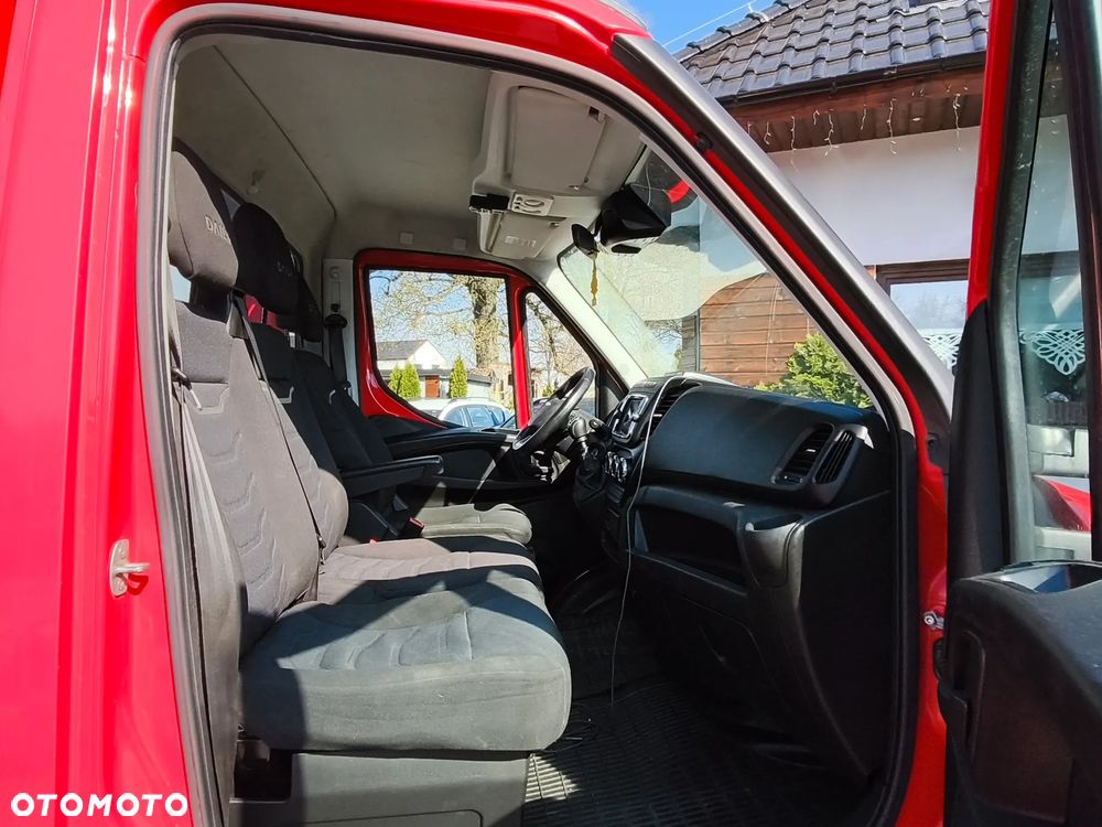 Iveco DAILY - 12
