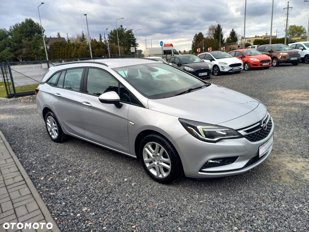 Opel Astra 1.6 CDTI Dynamic S&S - 8