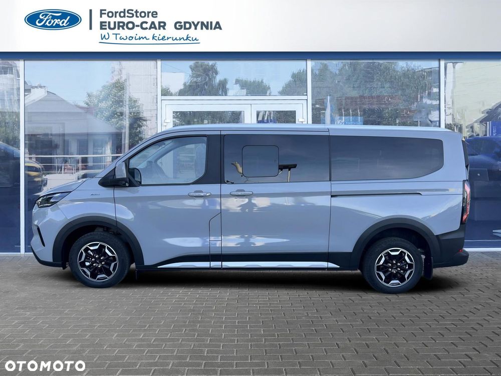 Ford Tourneo Custom - 4