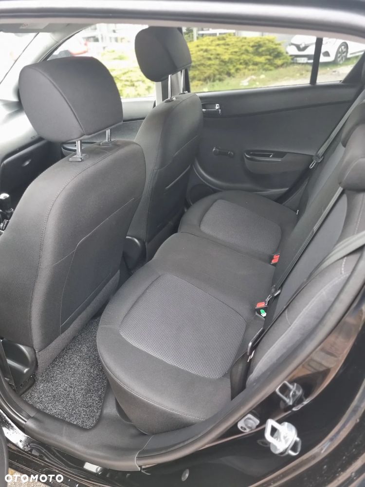 Hyundai i20 1.25 Wersja Jubileuszowa - 24