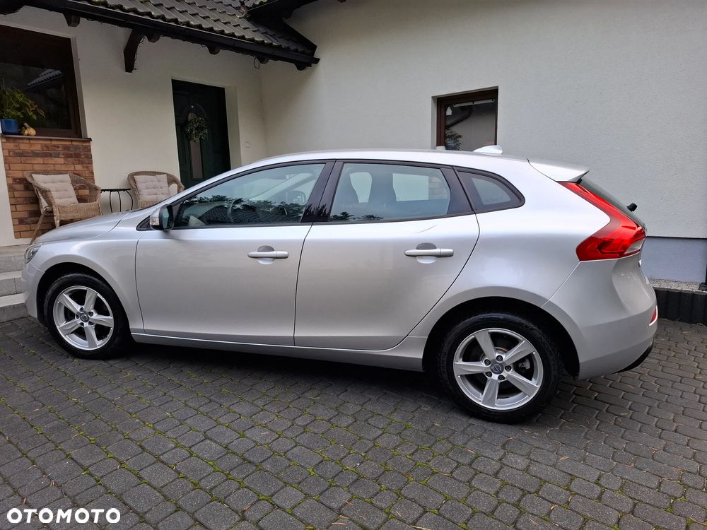 Volvo V40 D2 Kinetic - 32