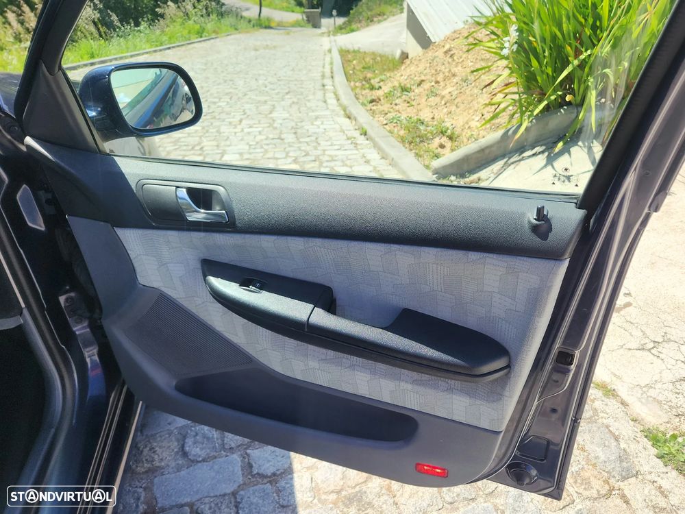 Skoda Fabia 1.4 Style - 17