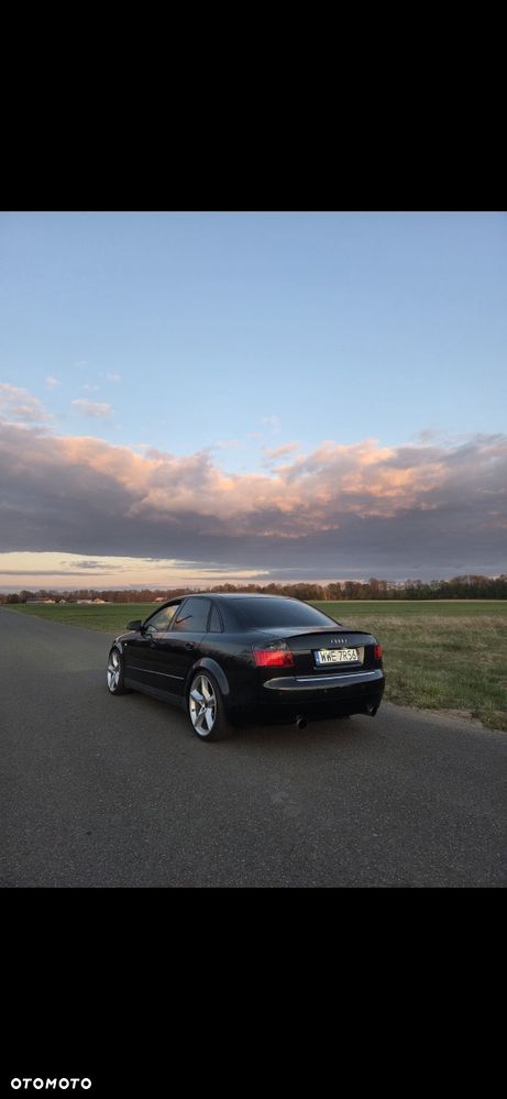 Audi A4 Limousine