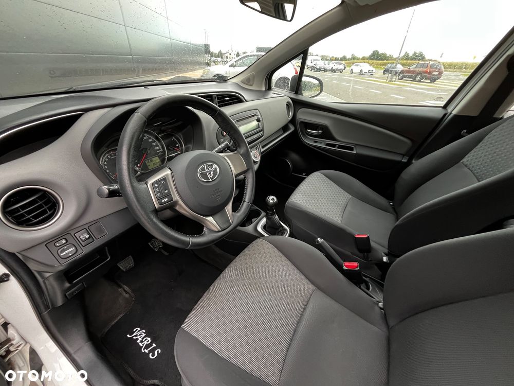 Toyota Yaris - 9