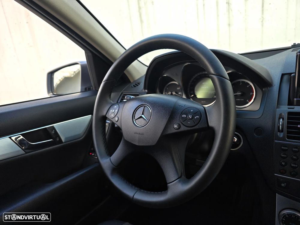 Mercedes-Benz C 220 CDi Avantgarde BlueEfficiency - 48