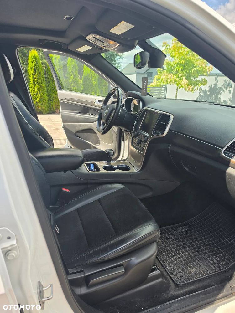 Jeep Grand Cherokee 3.6 V6 Laredo - 19