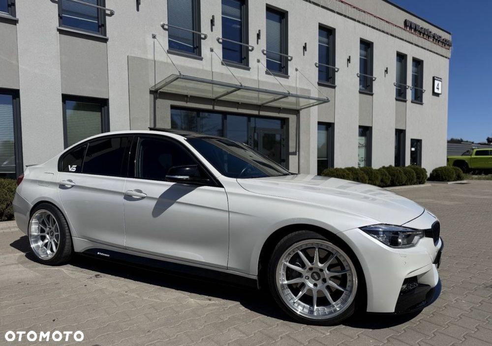 BMW Seria 3 335i Sport Line - 1