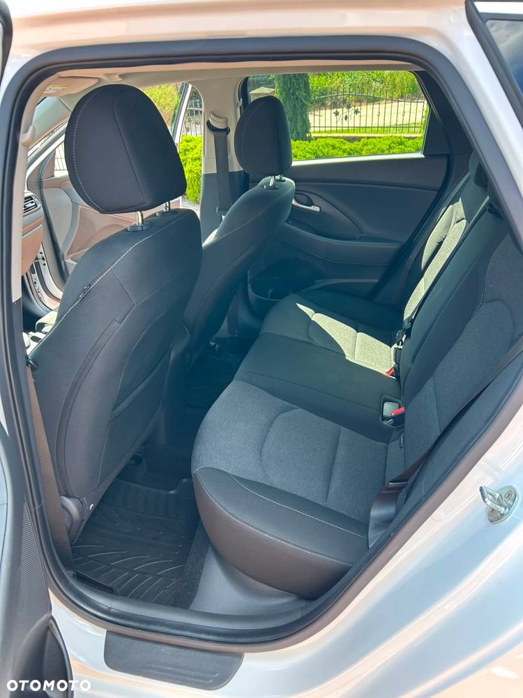 Hyundai i30 1.6 D Comfort DCT - 20