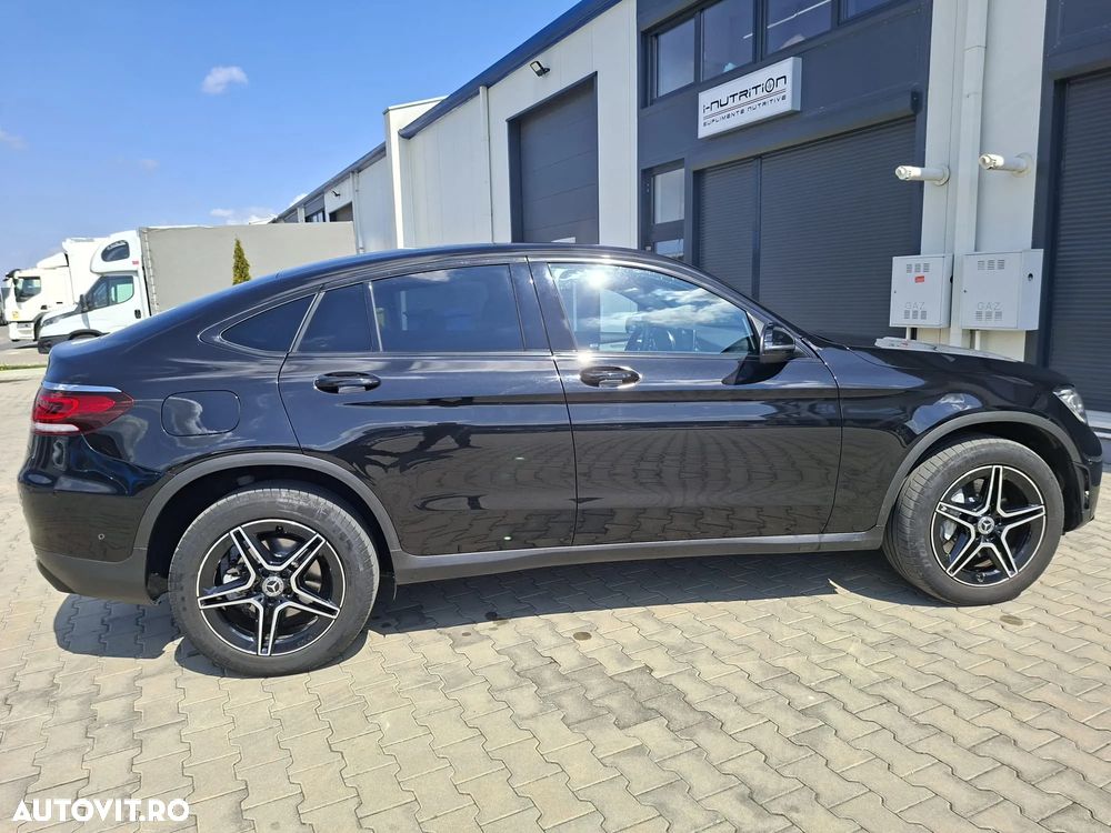 Mercedes-Benz GLC Coupe 300 de 4Matic 9G-TRONIC AMG Line - 12