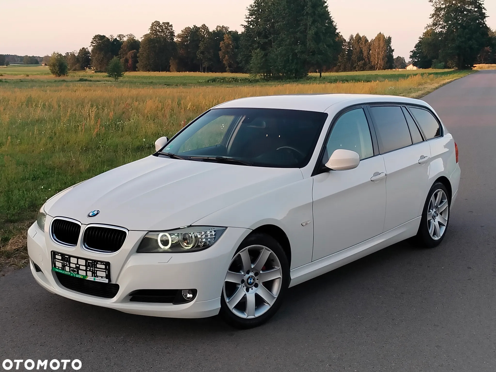 BMW Seria 3 318d Sport Line - 13