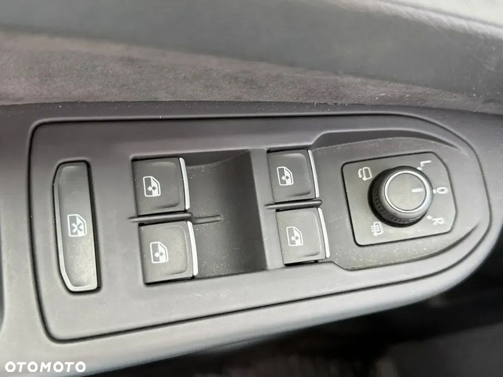 Volkswagen Golf VIII 1.5 TSI Life Plus - 19