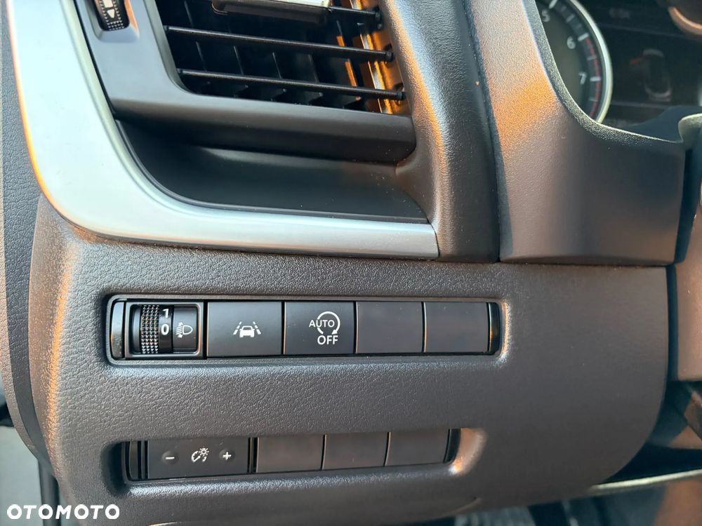 Nissan Qashqai 1.3 DIG-T MHEV Xtronic N-Connecta - 35