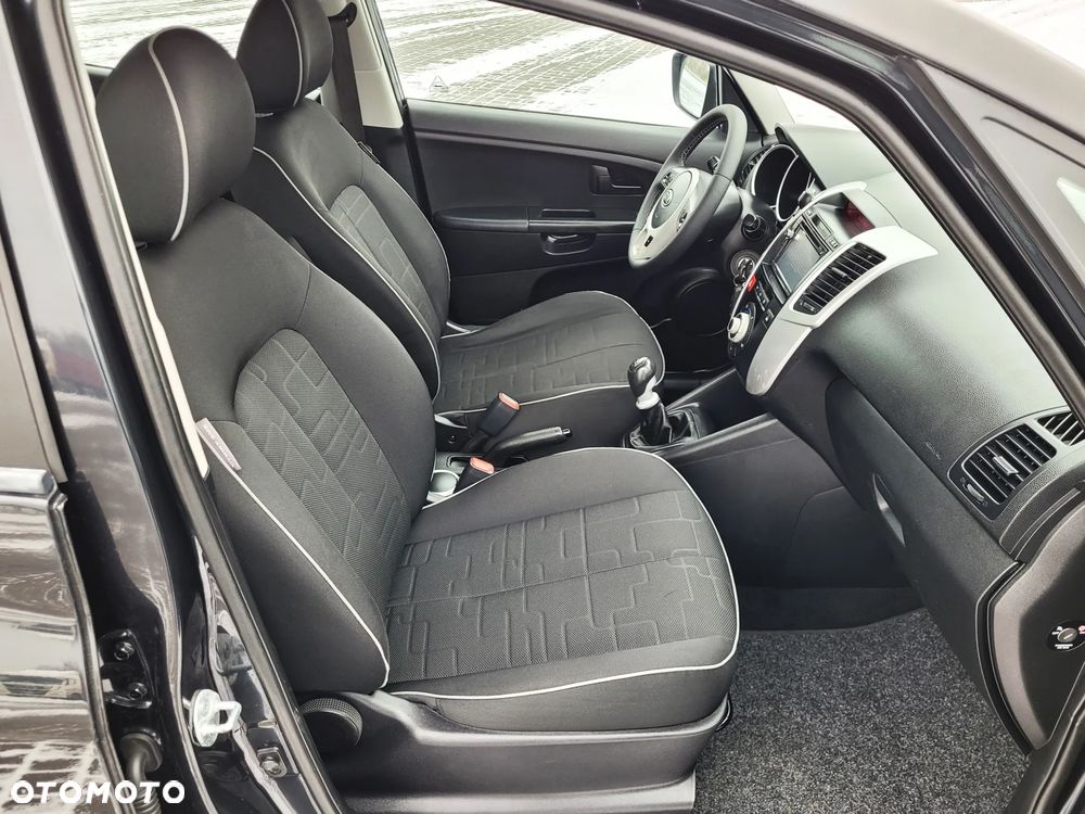 Kia Venga 1.4 CVVT Business Line - 22