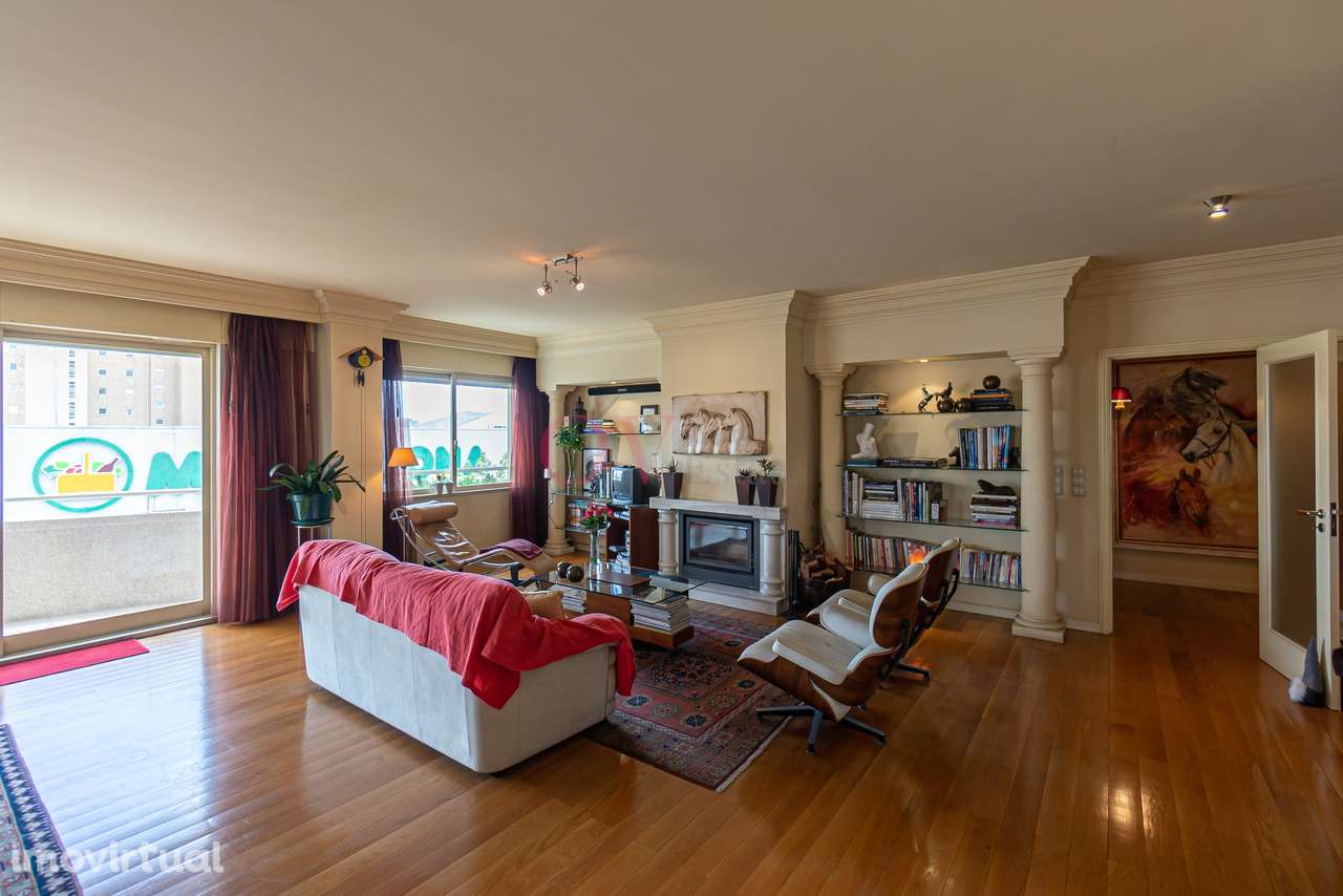 Para venda, apartamento T5 Rua Domingos Sequeira Porto, com varandas, - Grande imagem: 3/48