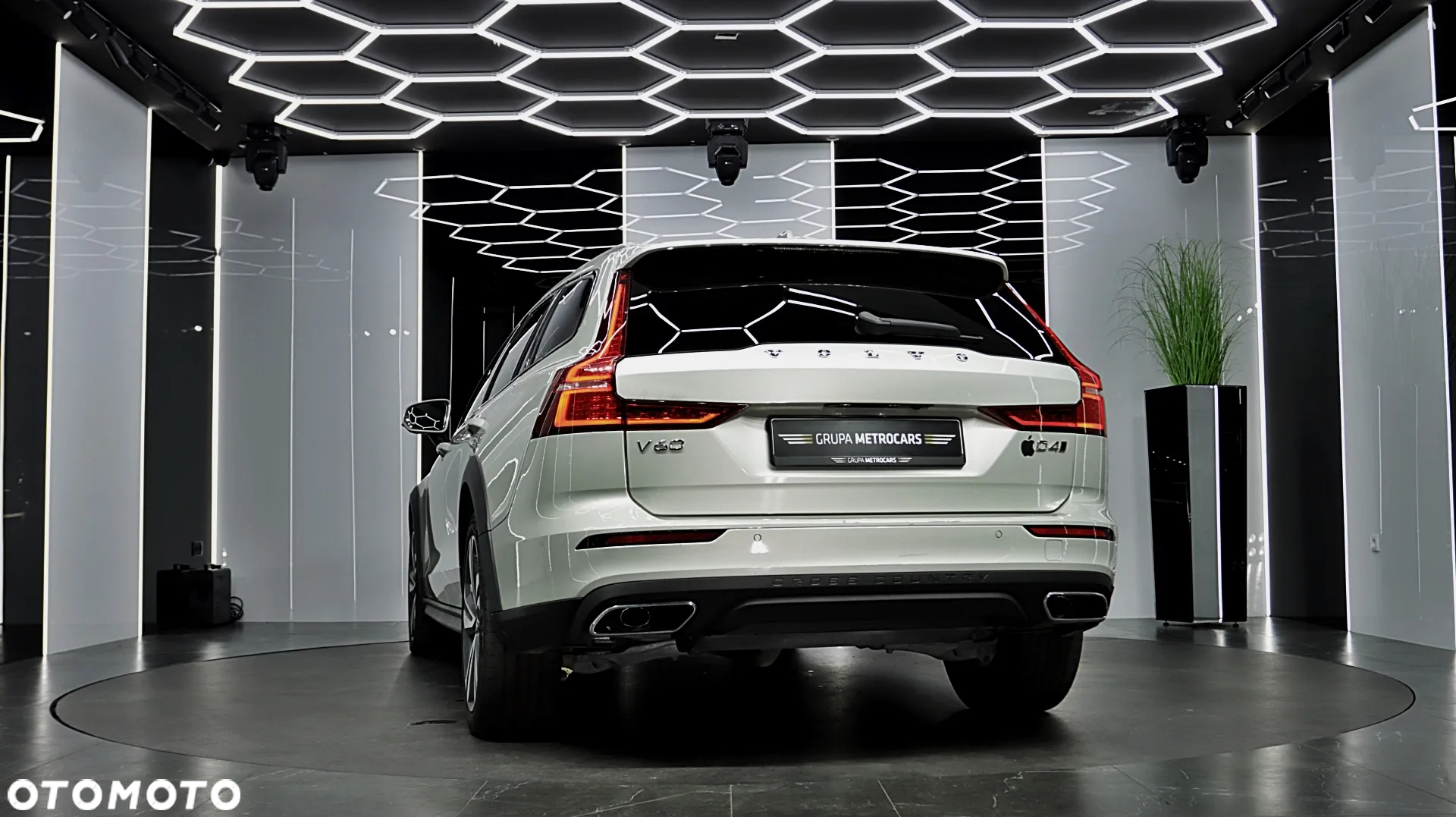 Volvo V60 Cross Country Pro D4 AWD - 7