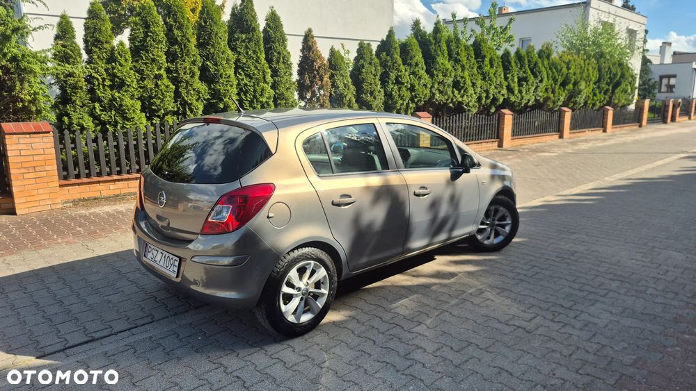 Opel Corsa 1.2 16V Enjoy - 5