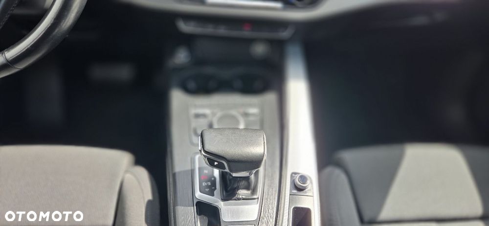 Audi A4 Limousine 2.0 TDI S tronic quattro - 29