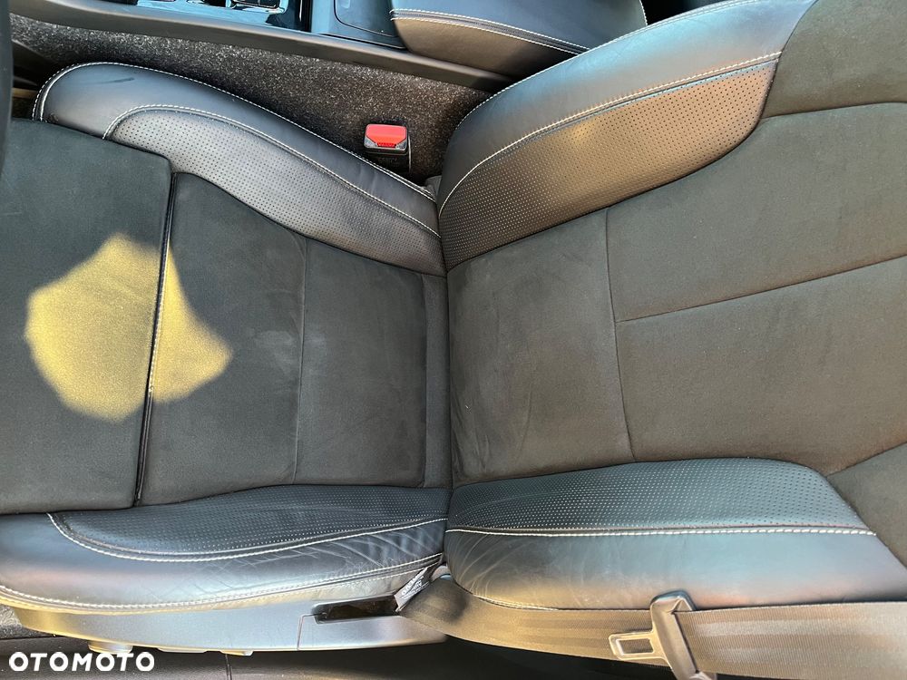 Volvo XC 40 - 32