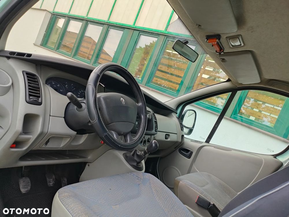 Renault Trafic - 11