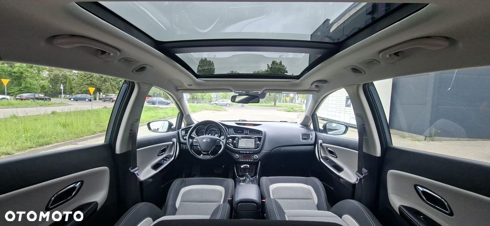 Kia Ceed 1.6 GDI L DCT - 9