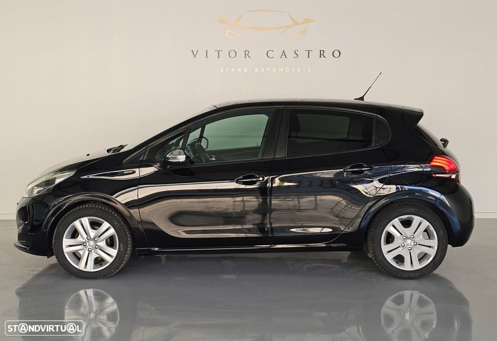 Peugeot 208 - 3