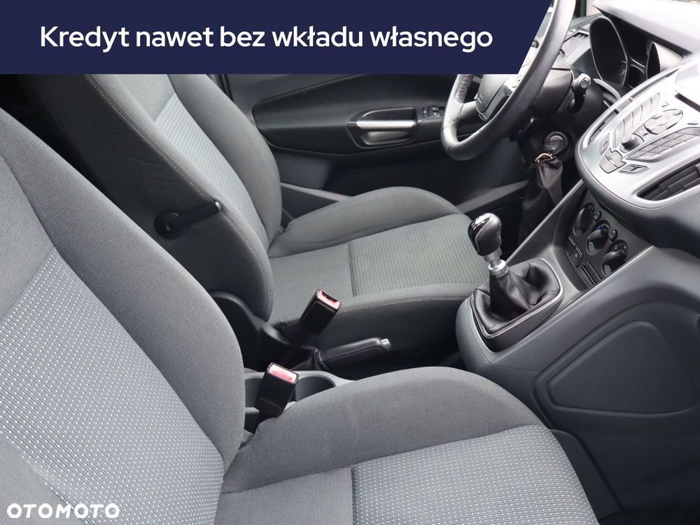 Ford Grand C-MAX - 11
