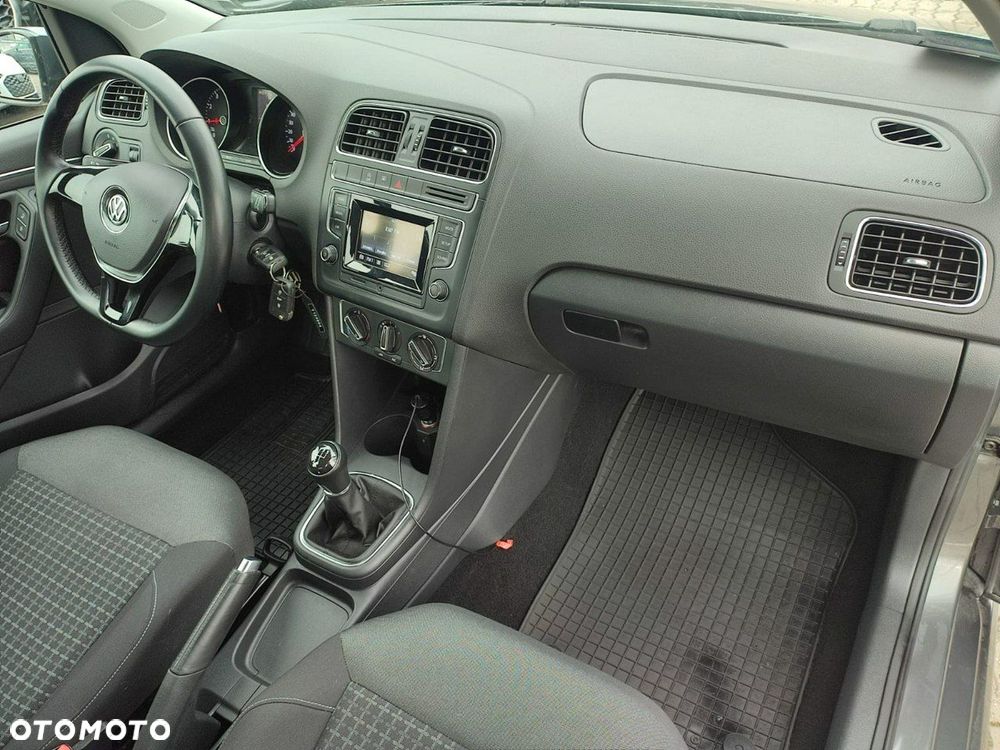 Volkswagen Polo - 5