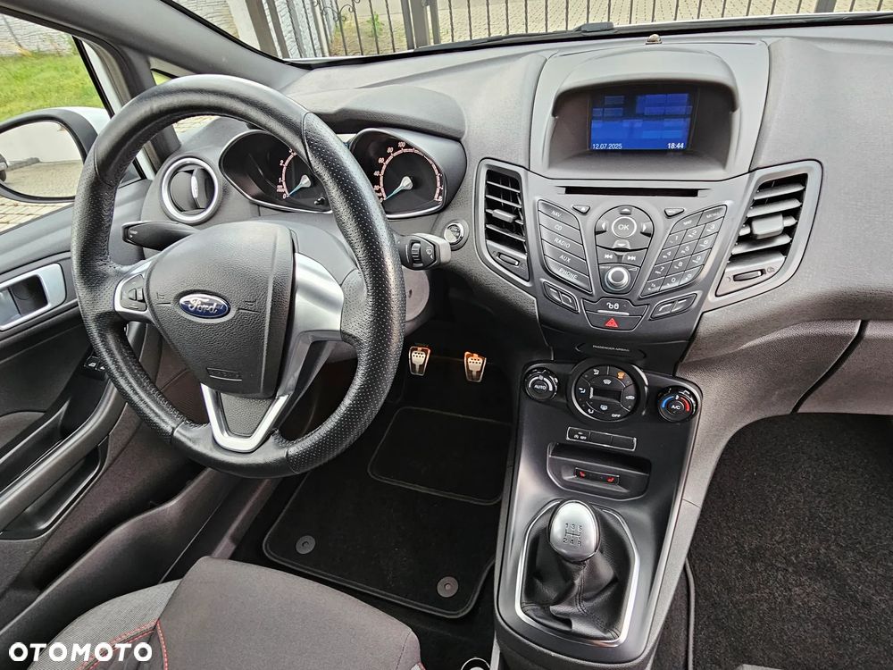 Ford Fiesta 1.0 EcoBoost S&S ST-LINE Black - 27