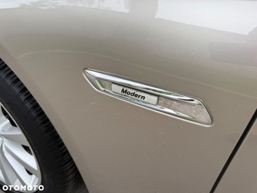 BMW Seria 5 525d xDrive Modern Line - 12