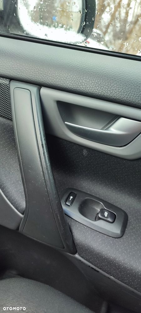 Volvo V70 2.4 Kinetic - 16