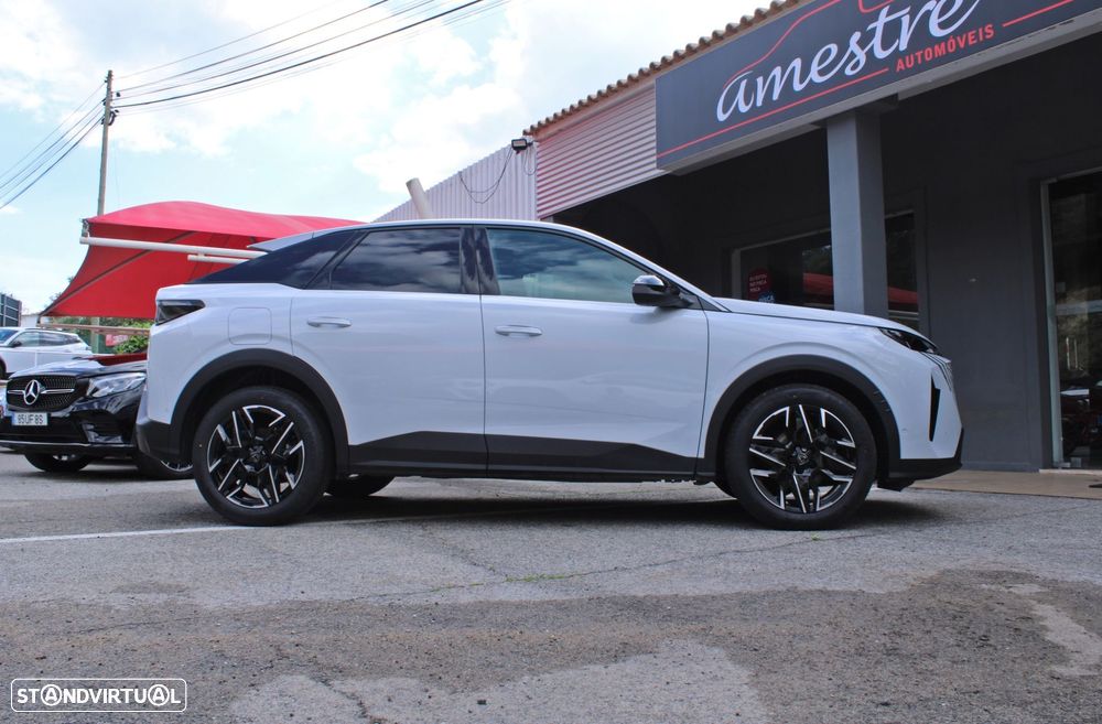 Peugeot 3008 1.2 Hybrid Allure e-DCS6 - 4